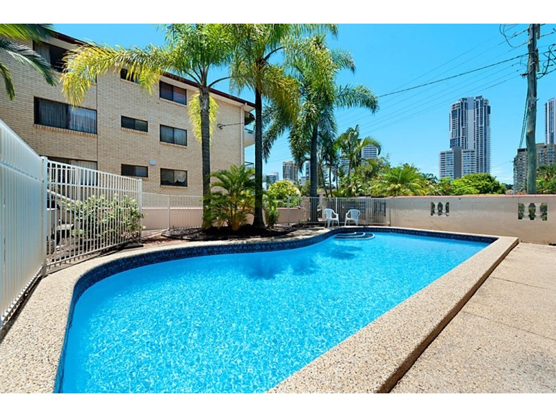 26 Stanhill Drive, Chevron Island QLD 4217