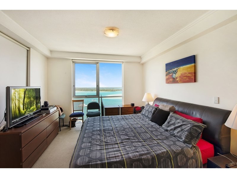 300 Marine Parade, Labrador QLD 4215