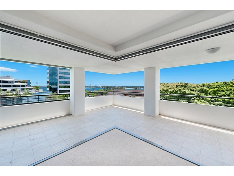 105 Scarborough Street, Southport QLD 4215