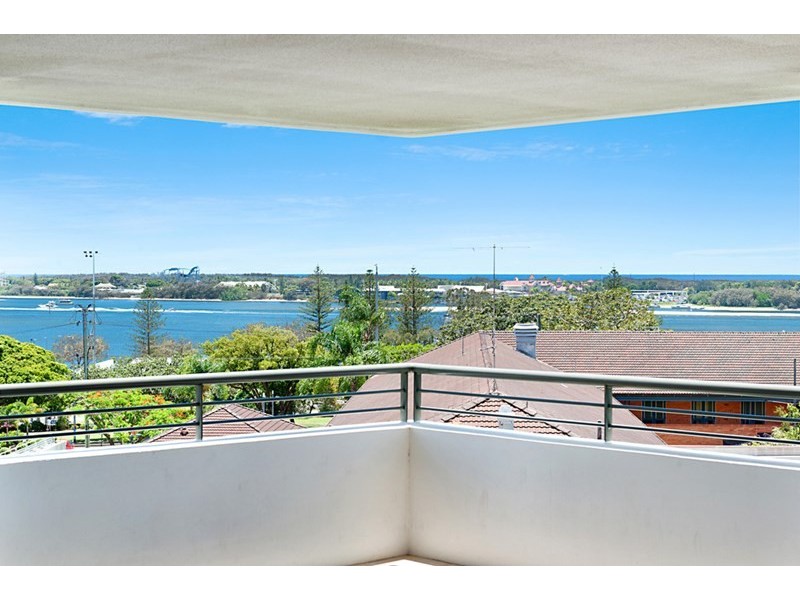 105 Scarborough Street, Southport QLD 4215