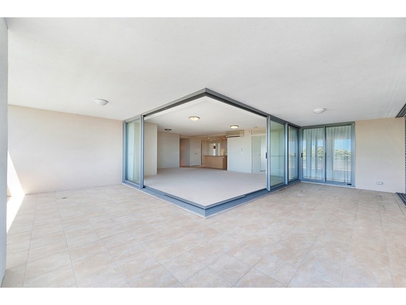 105 Scarborough Street, Southport QLD 4215