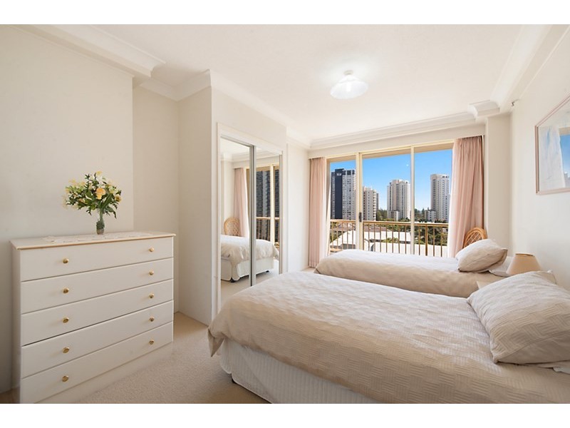 1 Serisier Avenue, Main Beach QLD 4217