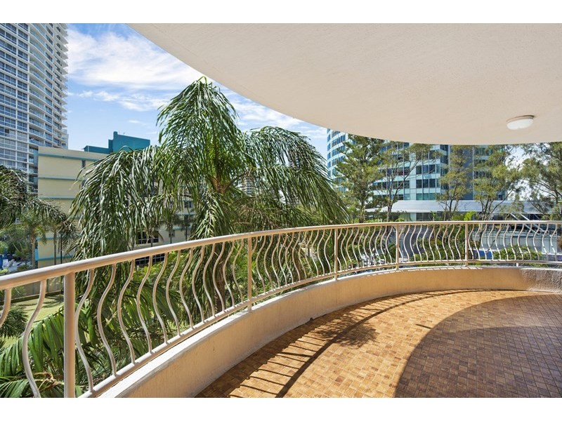 30 Laycock Street, Surfers Paradise QLD 4217