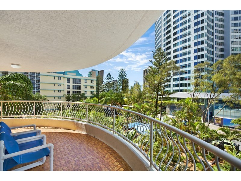 30 Laycock Street, Surfers Paradise QLD 4217