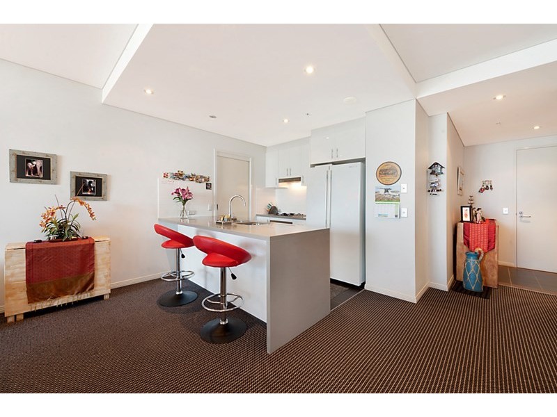 2 Aqua Street, Southport QLD 4215