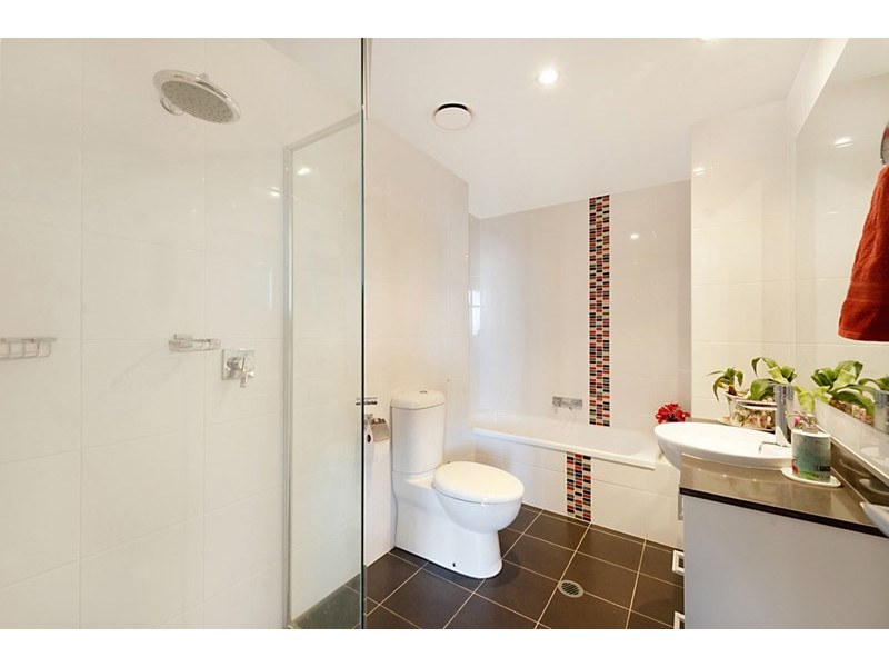 2 Aqua Street, Southport QLD 4215