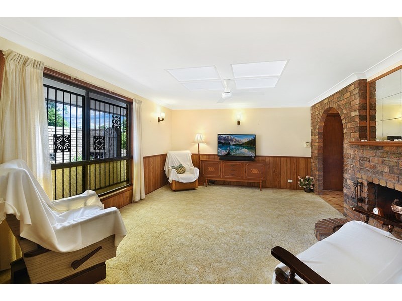 63 Honeyeater Drive, Burleigh Waters QLD 4220