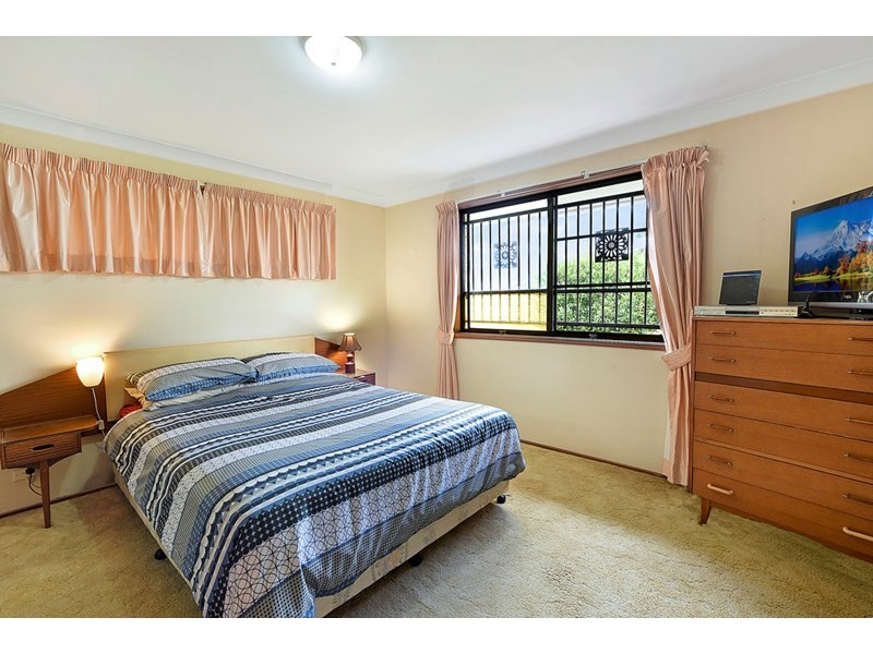 63 Honeyeater Drive, Burleigh Waters QLD 4220