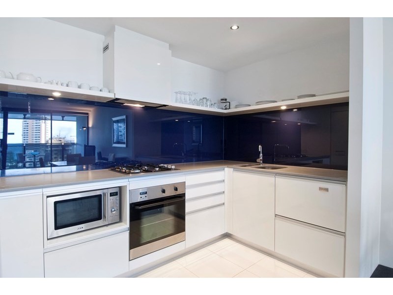 9 Ferny Avenue, Surfers Paradise QLD 4217