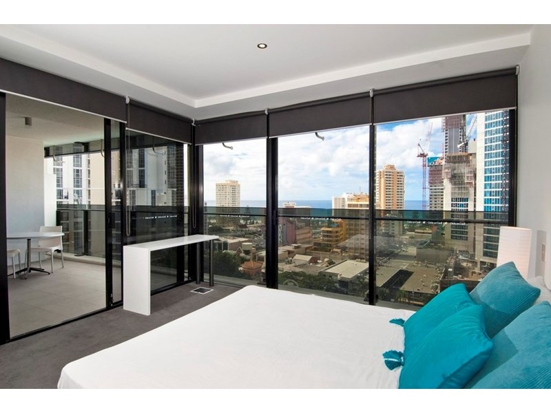 9 Ferny Avenue, Surfers Paradise QLD 4217