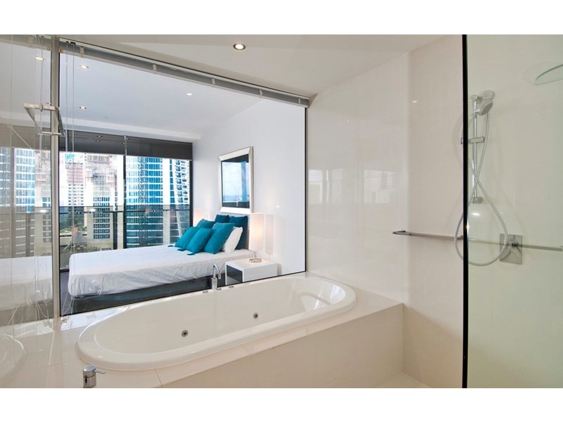 9 Ferny Avenue, Surfers Paradise QLD 4217