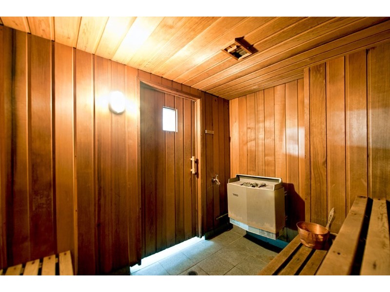 3 Como Crescent, Southport QLD 4215