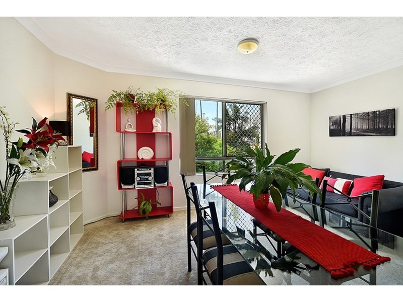 35 Palm Avenue, Surfers Paradise QLD 4217