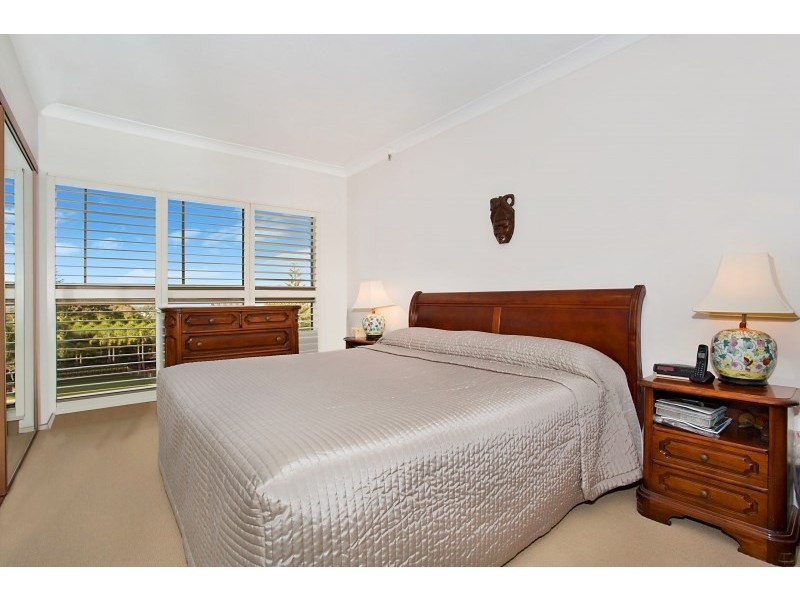 2 Admiralty Drive, Surfers Paradise QLD 4217