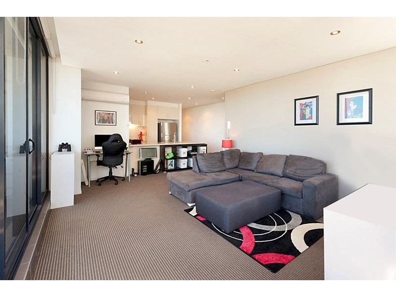 2 Aqua Street, Southport QLD 4215