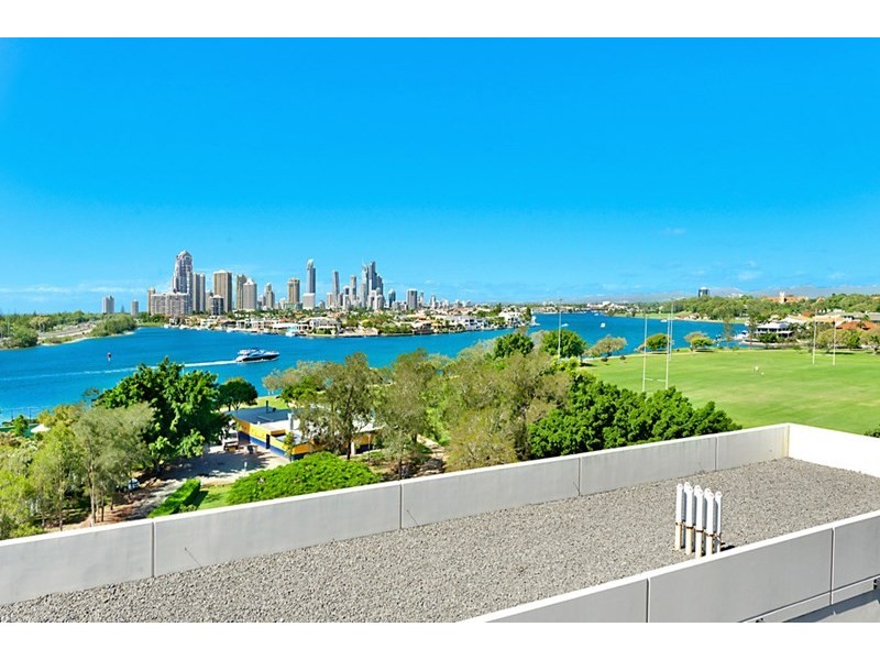2 Aqua Street, Southport QLD 4215