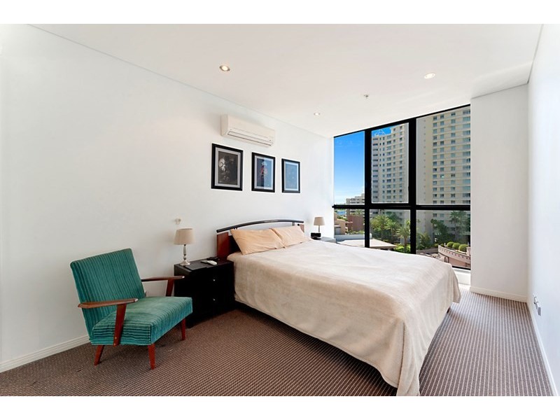 2 Aqua Street, Southport QLD 4215