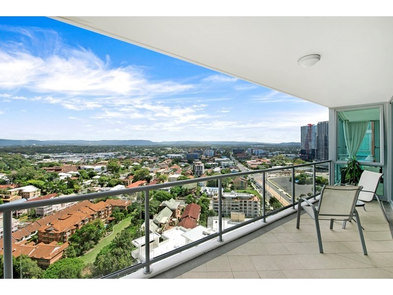 1 Como Crescent, Southport QLD 4215