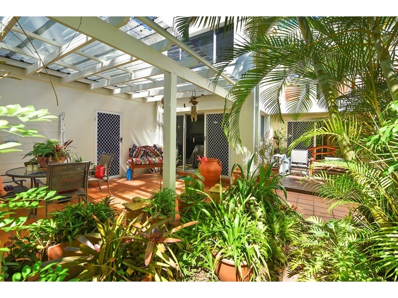 100 Cotlew Street East, Southport QLD 4215