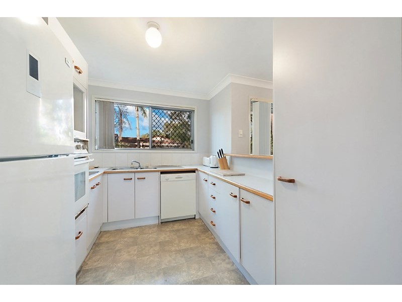 33 Edmund Rice Drive, Southport QLD 4215