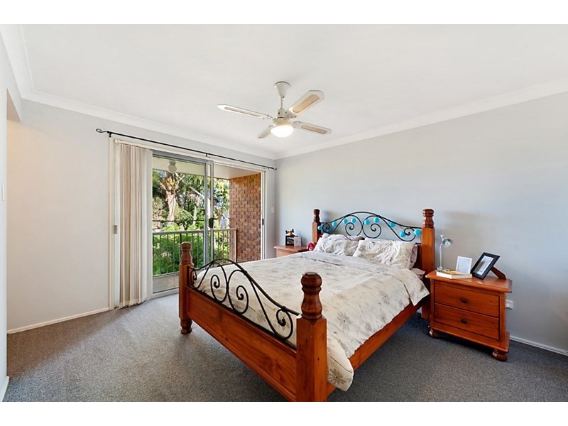 33 Edmund Rice Drive, Southport QLD 4215