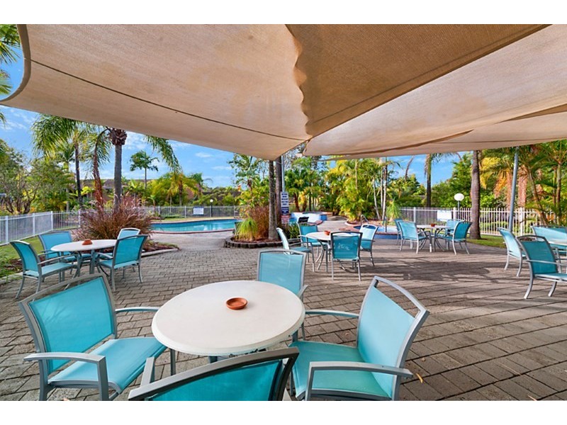 33 Edmund Rice Drive, Southport QLD 4215