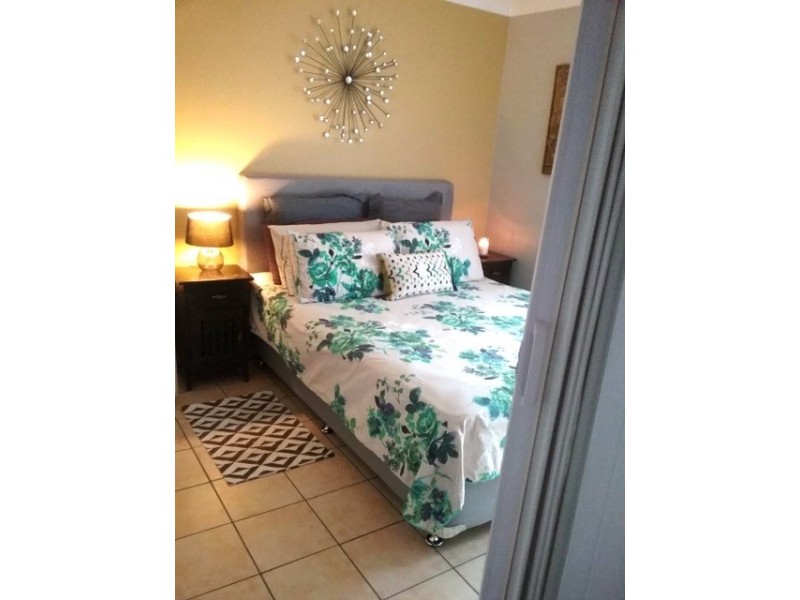 7 Illawong Street, Chevron Island QLD 4217