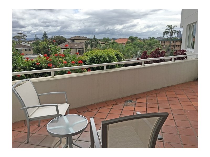 140 Ferny Avenue, Surfers Paradise QLD 4217