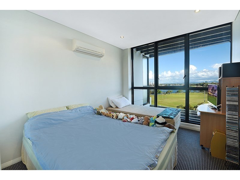 2 Aqua Street, Southport QLD 4215