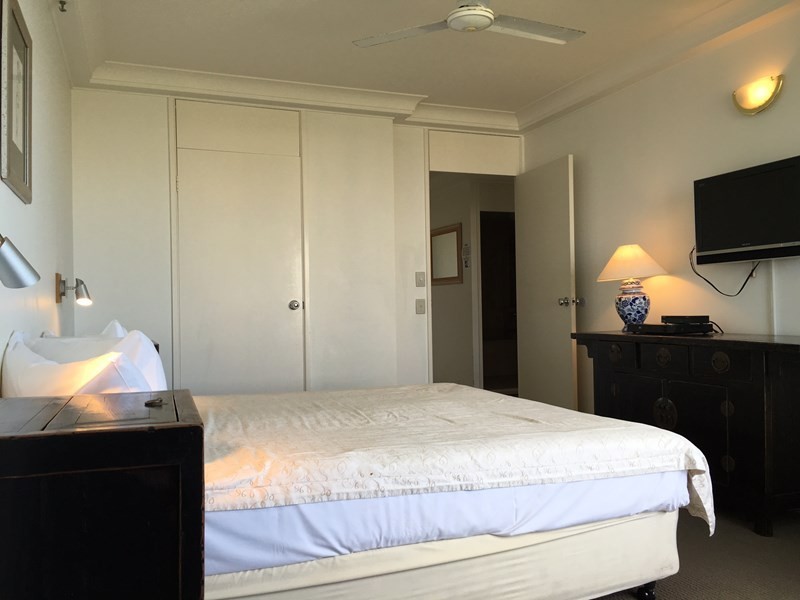 1 Serisier Avenue, Main Beach QLD 4217