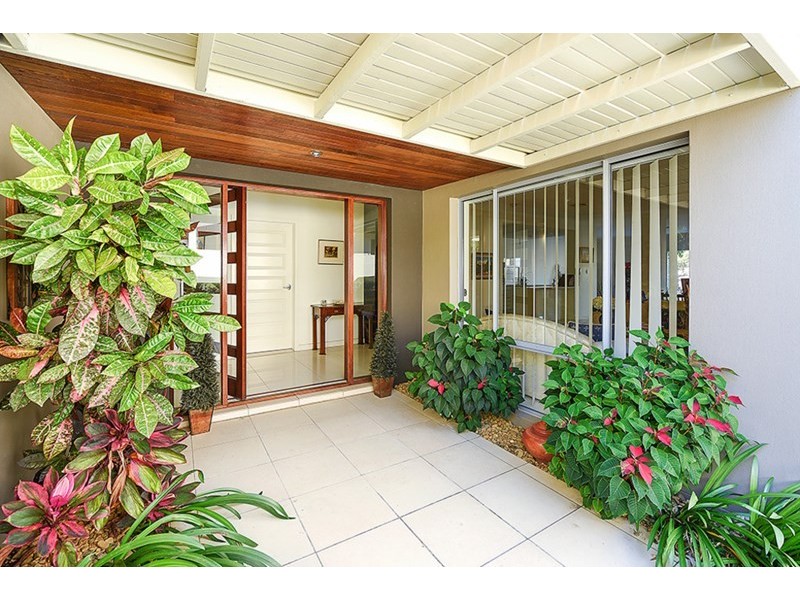 6020B Vista Drive, Benowa QLD 4217