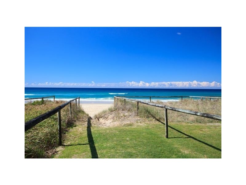 42 Beach Parade, Surfers Paradise QLD 4217