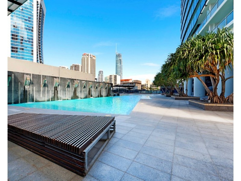 9 Ferny Avenue, Surfers Paradise QLD 4217