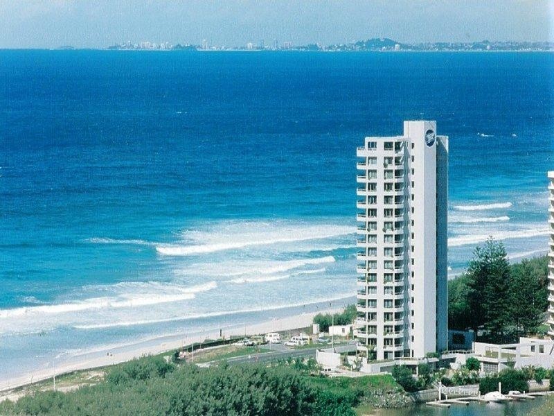 Main Beach QLD 4217