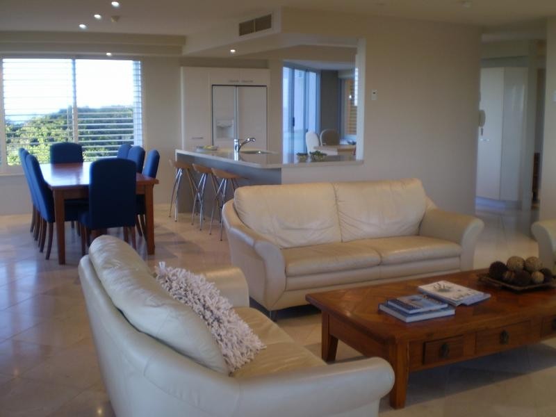 Main Beach QLD 4217