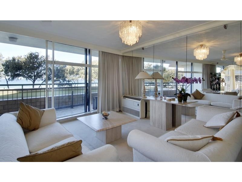 Surfers Paradise QLD 4217