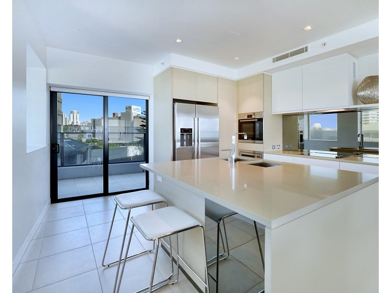 701/4 The Esplanade, Surfers Paradise QLD 4217