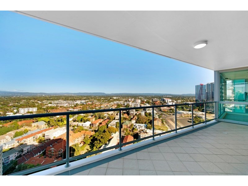 1 Como Crescent, Southport QLD 4215