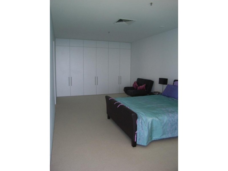 Broadbeach QLD 4218