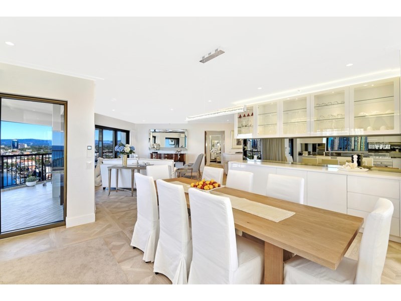 63/2 Admiralty Drive, Surfers Paradise QLD 4217