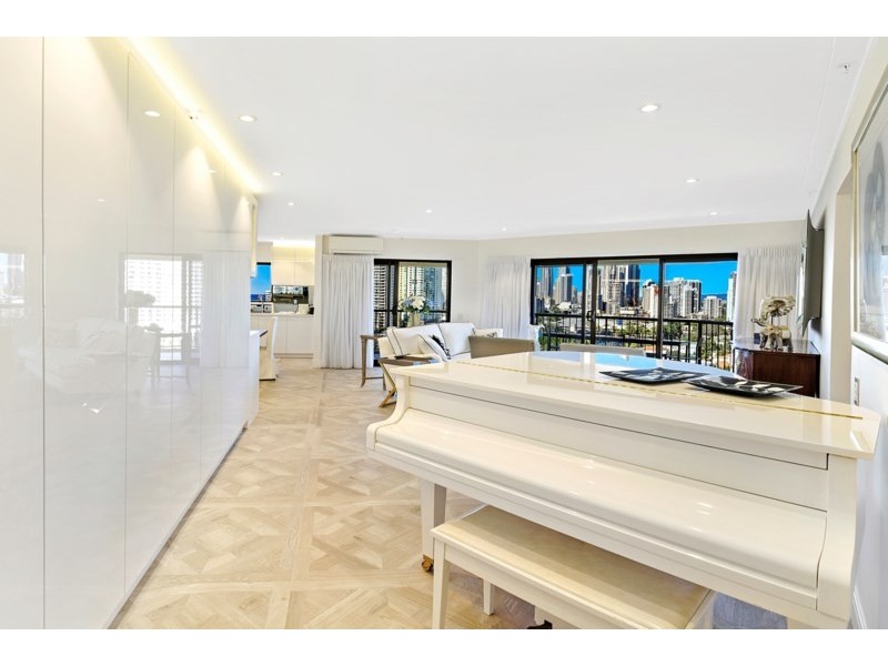 63/2 Admiralty Drive, Surfers Paradise QLD 4217