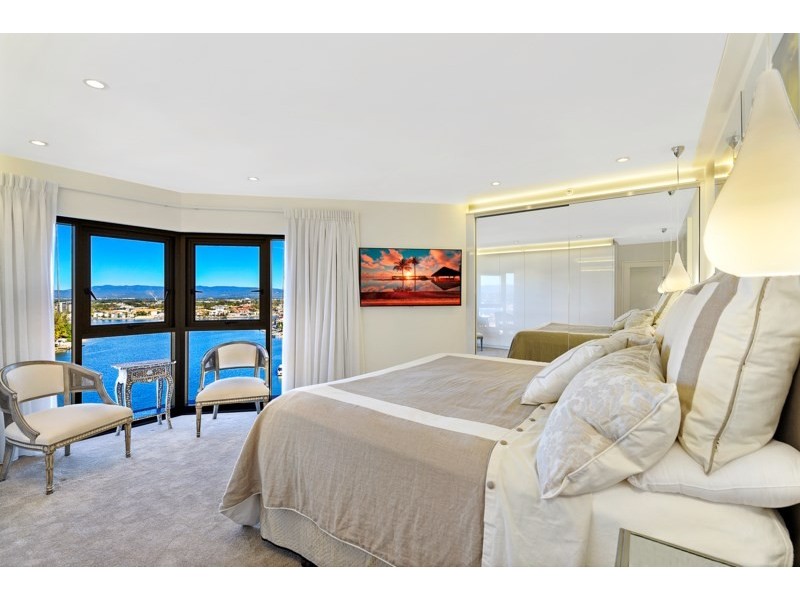 63/2 Admiralty Drive, Surfers Paradise QLD 4217