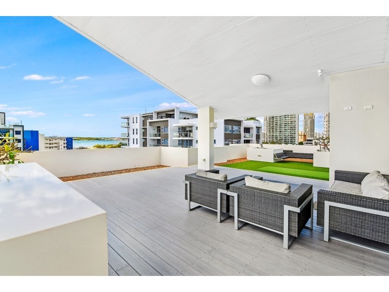 171 Scarborough Street, Southport QLD 4215