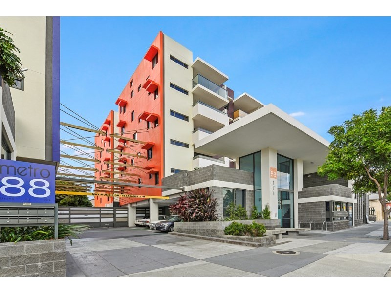 171 Scarborough Street, Southport QLD 4215