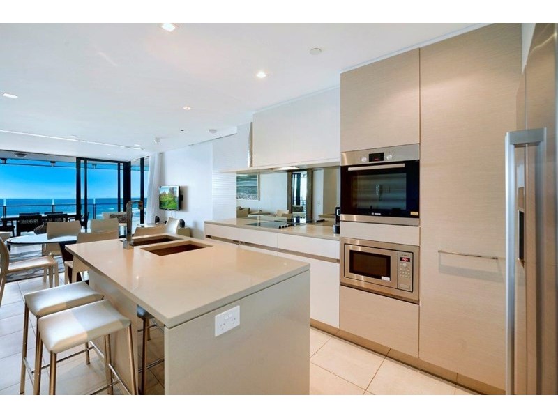 1802/4 The Esplanade, Surfers Paradise QLD 4217