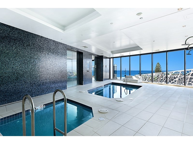 1802/4 The Esplanade, Surfers Paradise QLD 4217