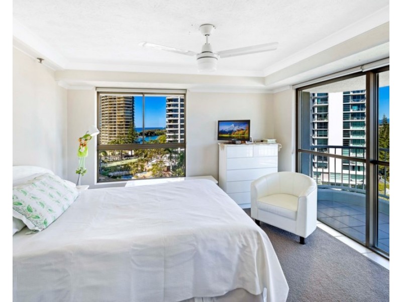 17/20 Cronin Avenue, Main Beach QLD 4217