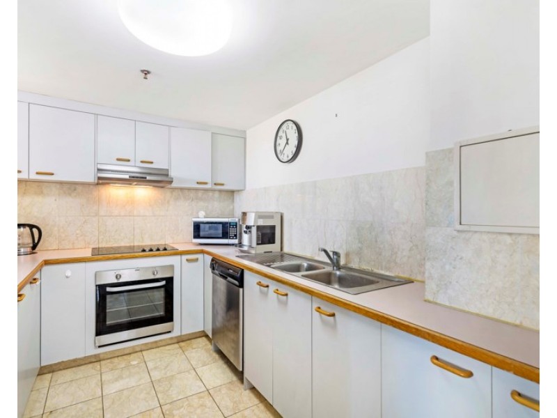 17/20 Cronin Avenue, Main Beach QLD 4217