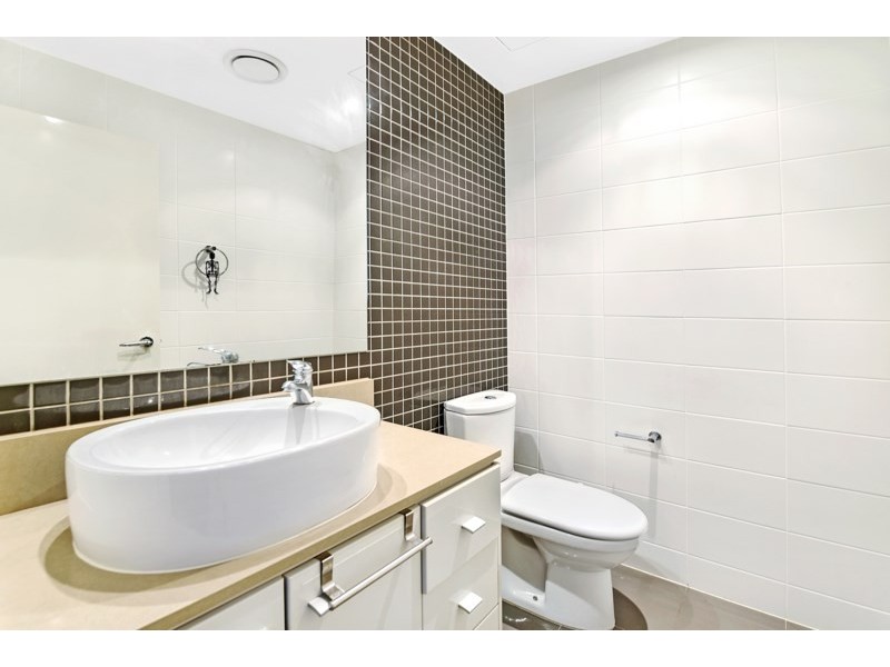 1 Aqua Street, Southport QLD 4215