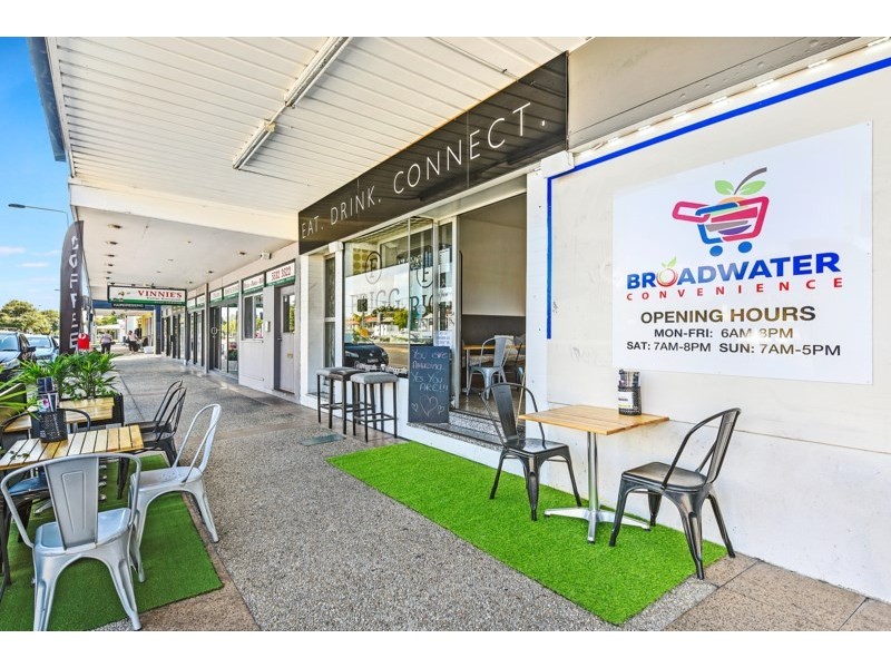 17 Wyndham Avenue, Southport QLD 4215